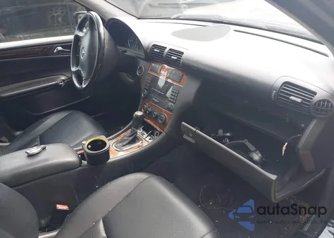 2007 Mercedes-Benz C 280 Luxury 4Matic z USA, uszkodzony, nr VIN WDBRF92HX7F922665